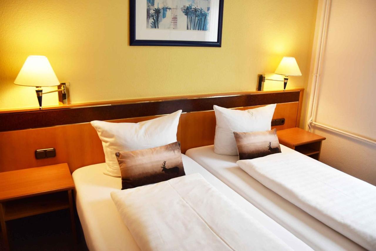 Landhotel Zum Hirsch Unterweissbach Екстериор снимка