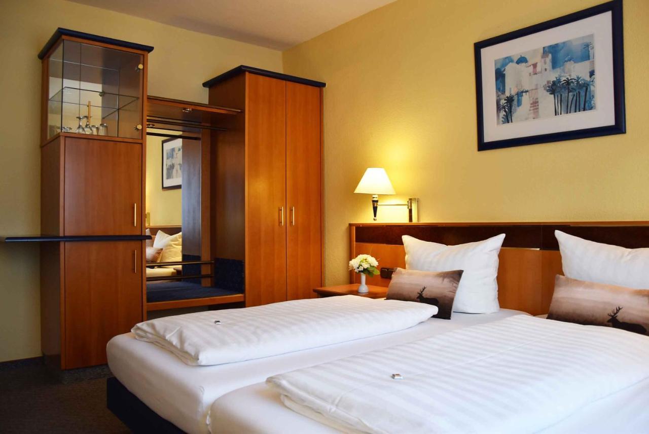 Landhotel Zum Hirsch Unterweissbach Екстериор снимка