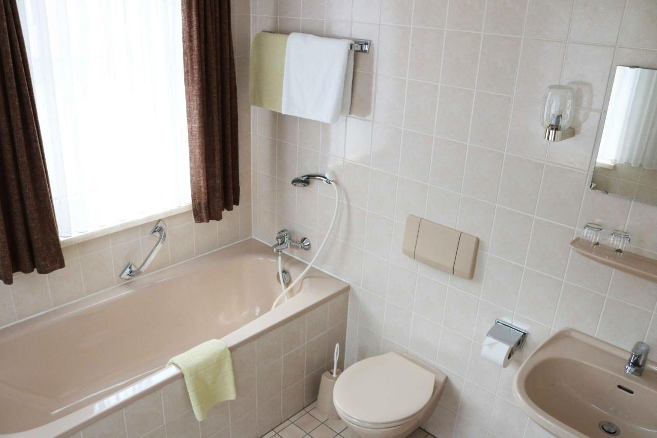 Landhotel Zum Hirsch Unterweissbach Екстериор снимка
