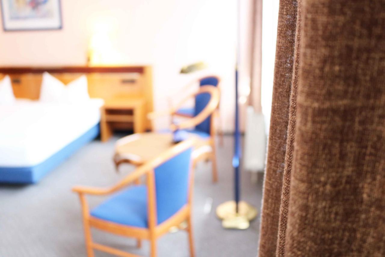 Landhotel Zum Hirsch Unterweissbach Екстериор снимка